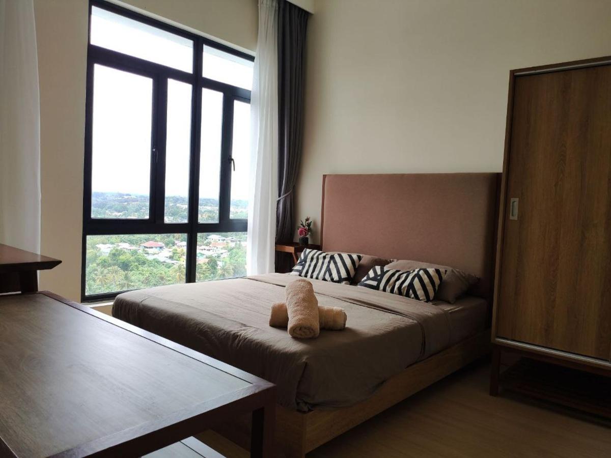 Casa Raudhah @ Timurbay Seafront Residence Kampung Sungai Karang Экстерьер фото