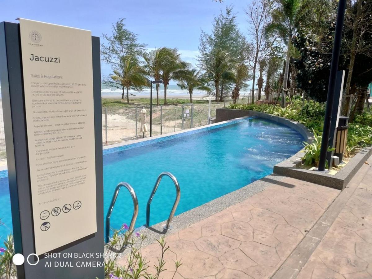 Casa Raudhah @ Timurbay Seafront Residence Kampung Sungai Karang Экстерьер фото